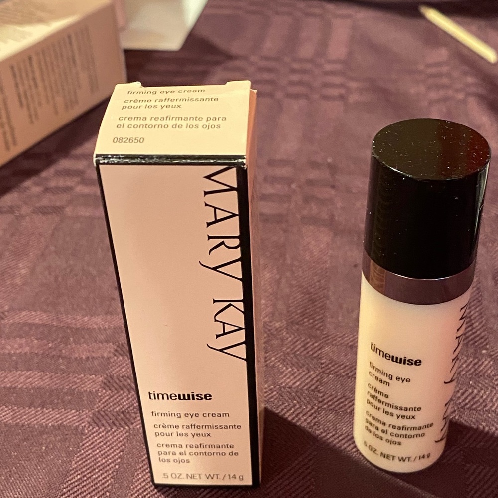 Time wise firming eye cream